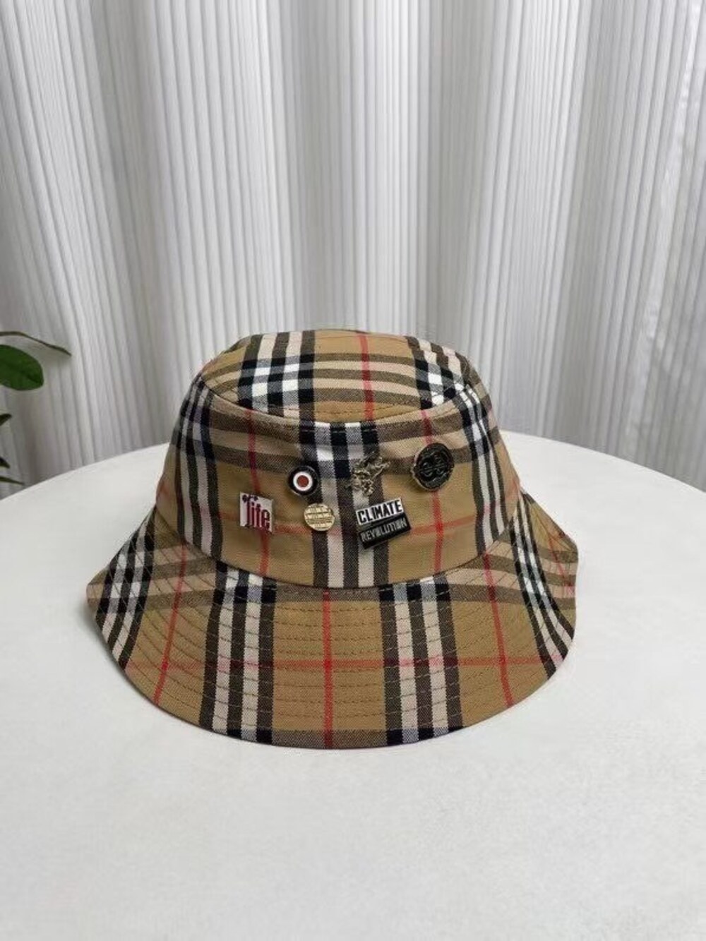 Burberry Vintage Check Badge Bucket Hat